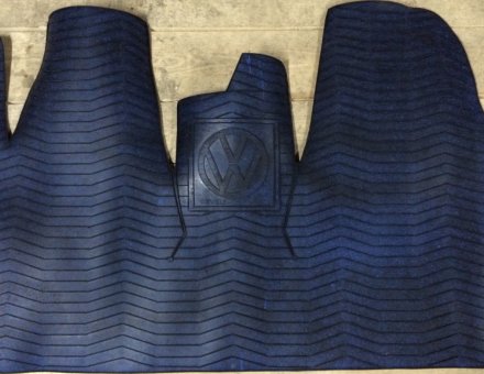 Гумовий килимок Volkswagen T-5