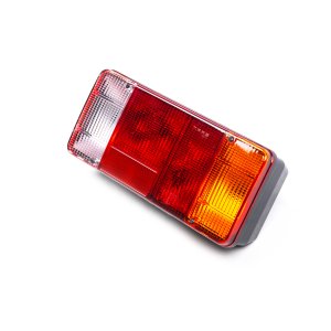 Ліхтар задній універсальний з роз’ємом ззаду правий M610727