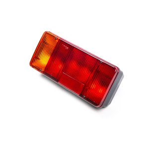 Ліхтар задній універсальний з роз’ємом ззаду лівий M610728