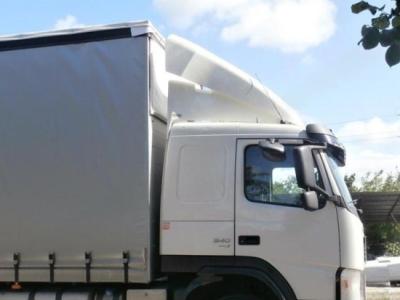 У чому перевага спойлера на даху вантажного автомобіля?