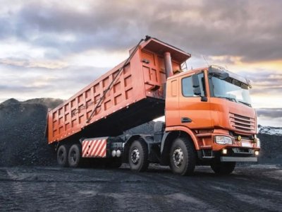 Як вибрати самоскид для дорожнього будівництва?