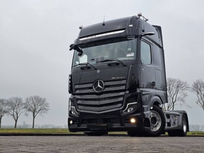 Mercedes-Benz Actros 1853 LS 4x2: Флагман магістральних перевезень