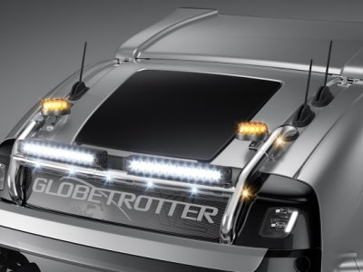 Що робити, якщо в кабіні вантажівки протікає люк?