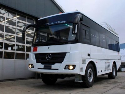 Огляд Mercedes-Benz Atego 1725 4x4: Позашляховий автобус для екстремальних умов