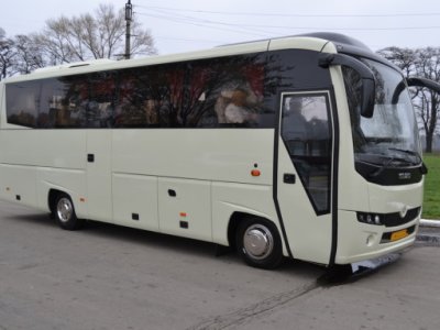 Огляд автобуса Isuzu Ataman A09620 (190 к.с.)