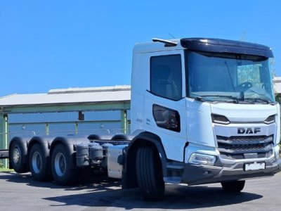 DAF XD 450 8x4 (Євро-6): універсальне шасі для важких робіт
