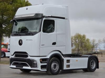 Mercedes-Benz Actros L 1853 4x2 (Євро-6): огляд сідельного тягача