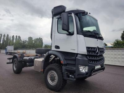 Mercedes-Benz Arocs 1733 4×4 (Euro-5): Огляд надійного повнопривідного шасі
