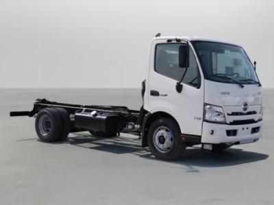 HINO 300 NWB 4x2 (Євро-5): Надійне шасі для міського та приміського використання
