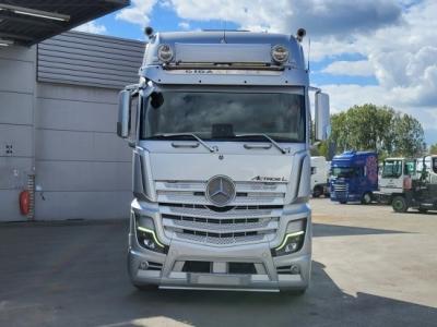 Технічні характеристики Mercedes-Benz Actros 1963 4x2 (Euro-6): потужний магістральний тягач