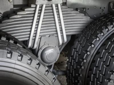 Чому скрипить підвіска вантажівки: можливі причини