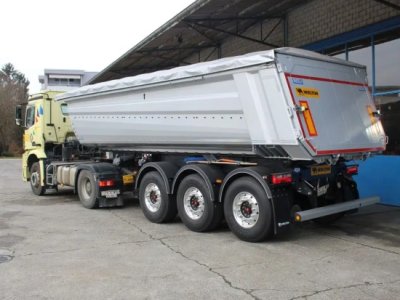 Який самоскидний напівпричіп кращий?