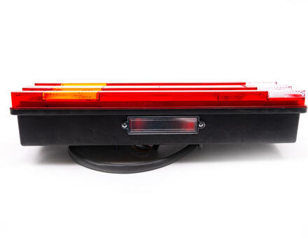 Задній ліхтар ребристий 7-ми секційний з кабелем 0031