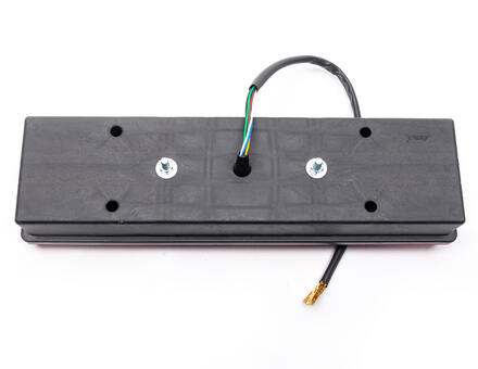 Задній ліхтар ребристий 7-ми секційний з кабелем 0031