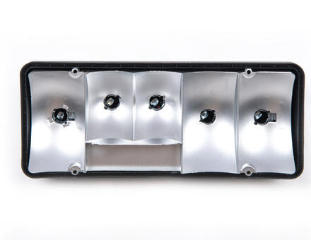 Ліхтар задній універсальний з роз’ємом ззаду правий M610727