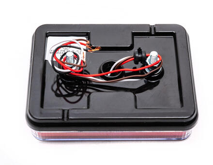 Ліхтар задній 3-х функціональний 12 вольт (червоно-білий) BAD313B12