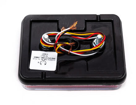 Ліхтар задній 4-х функціональний (стоп, габарит, поворот, задній хід) 24 вольт BAD313