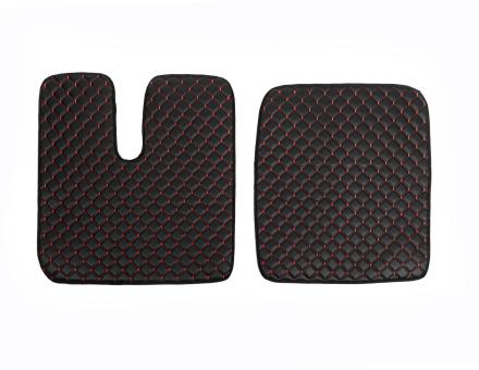 Килимки в салон Man Tgx екошкіра чорні з червоною прошивкою (автомат)