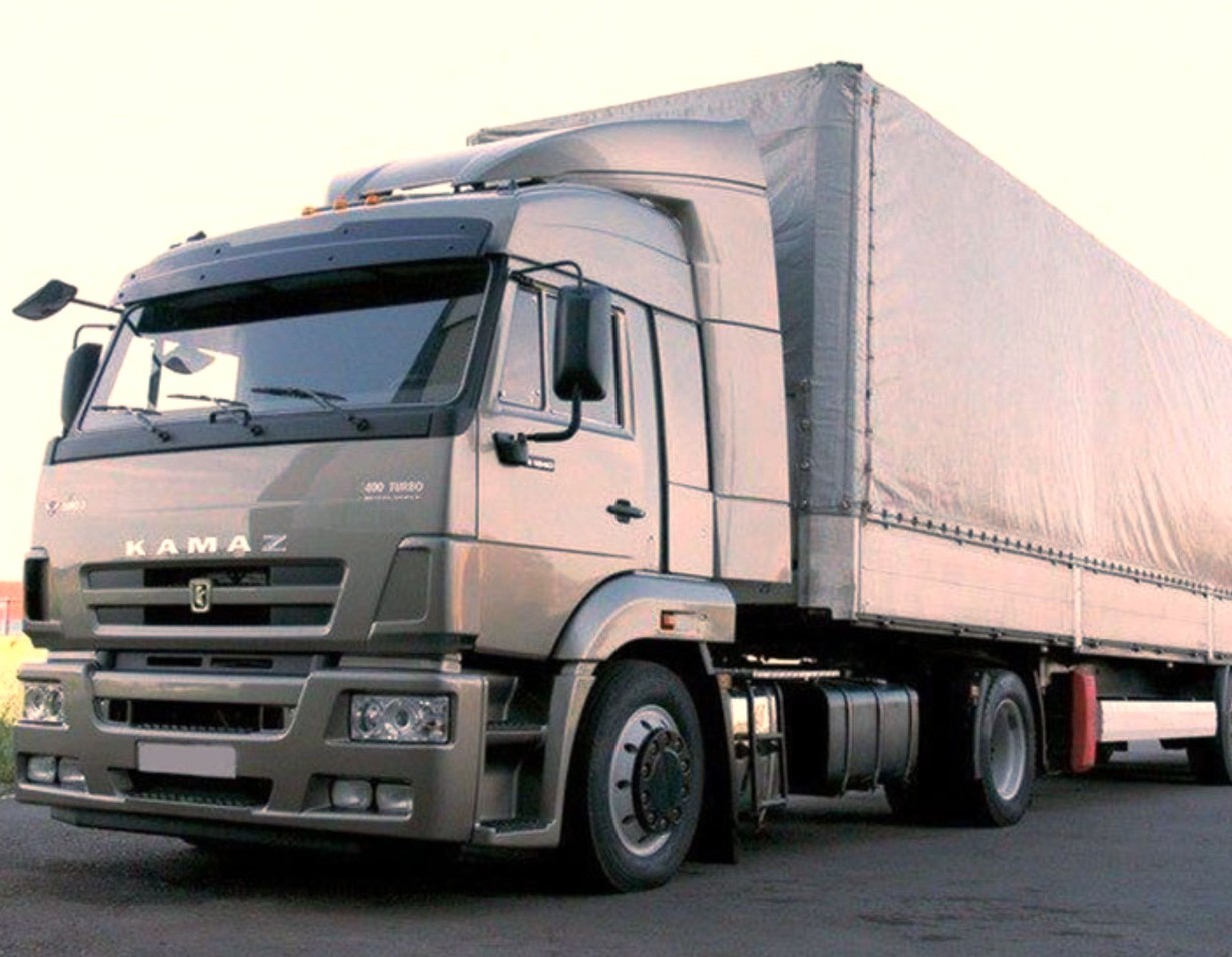 60号x2、 Оновлений двовісний сідельний тягач КамАЗ-5460